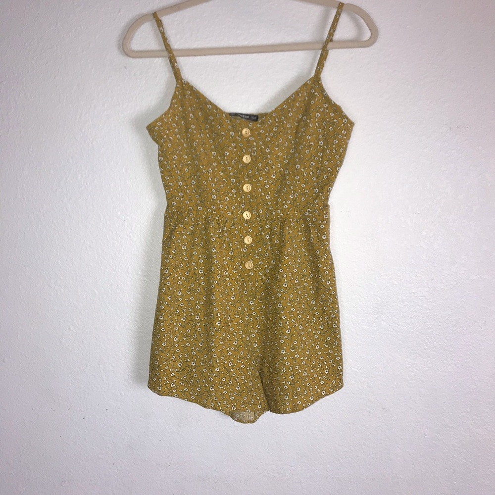 Shein yellow and white flower romper